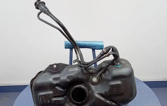 Mitsubishi Space Star Fuel tank 1700B177