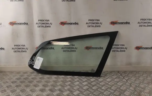 Ford Focus Rear side window