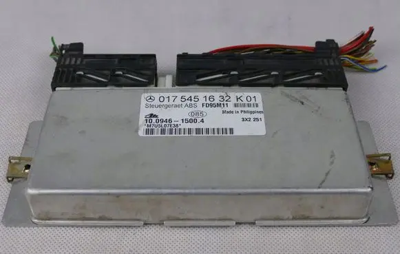 Mercedes-Benz C W202 ABS control unit/module 0175451632