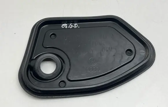 Audi Q3 F3 Other rear door trim element 8V5837916A