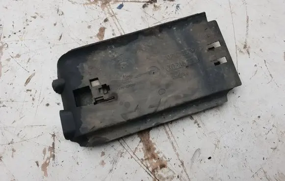 Volvo XC90 Center/middle under tray cover 30716237