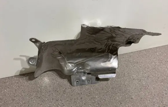 BMW X1 F48 F49 Heat shield in engine bay 8483369