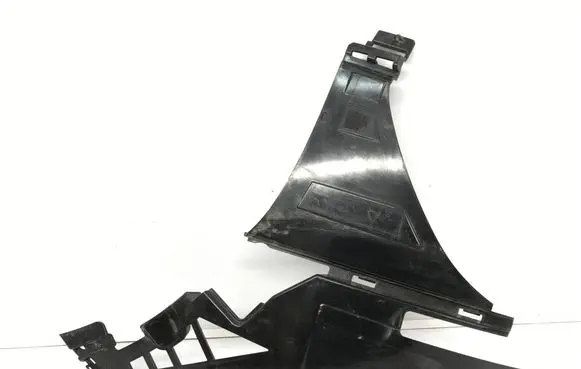 Mercedes-Benz CLA C118 X118 Front bumper mounting bracket A1188853501