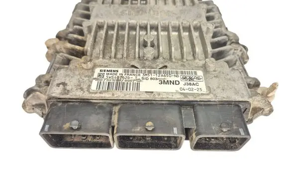 Volvo V50 Engine control unit/module 3M5112A650ND 5WS40162DT 3MND