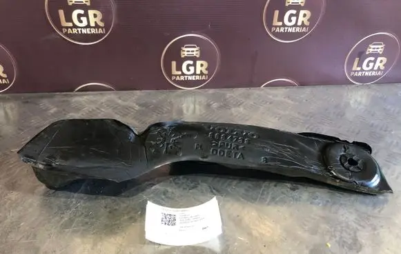 Volvo V70 Fender foam support/seal 8684736