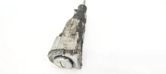 Skoda Yeti (5L) Front door lock (next to the handle) 