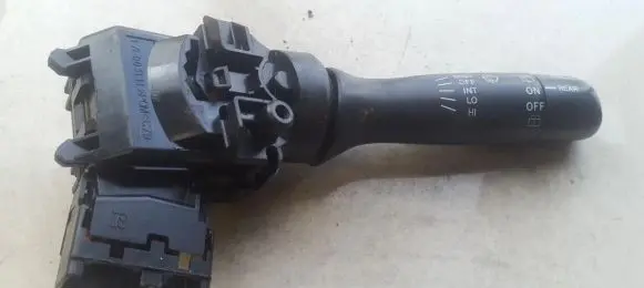 Toyota Yaris Wiper control stalk 17F003LH 17F144