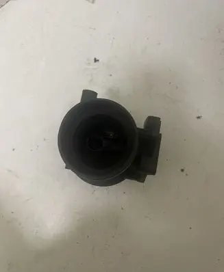 Toyota Corolla E120 E130 Mass air flow meter 2220433010