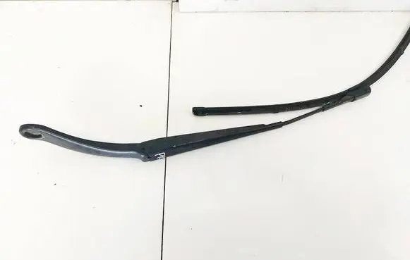 Mercedes-Benz A W176 Front wiper blade arm A1768203400