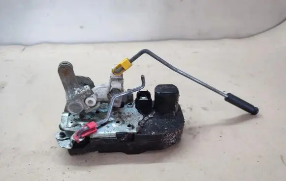 Jeep Grand Cherokee (WK) Rear door lock