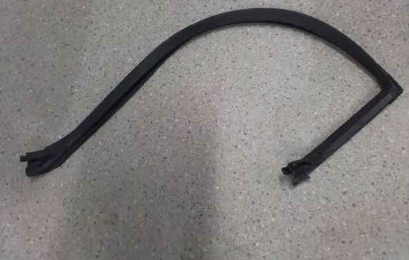 Dodge Challenger Rubber seal front coupe door 