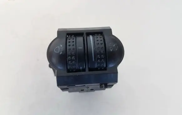 Volkswagen PASSAT B5.5 Headlight level height control switch 3B0941333C