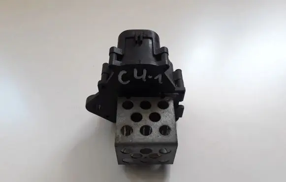 Citroen C4 I Picasso Coolant fan relay 9658508980