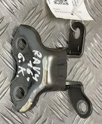 Toyota RAV 4 (XA40) Rear door lower hinge A046694