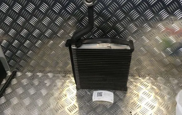 Audi A4 S4 B7 8E 8H Heater blower radiator 8E2820103R