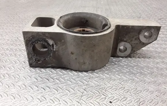 Audi A3 S3 8P Front wishbone bush 