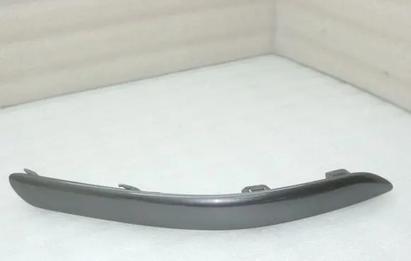 Toyota Avensis T250 ACC Distronic radar sensor grill/trim