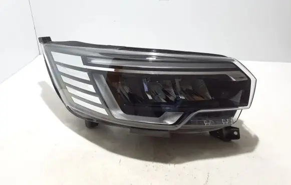 Renault Trafic III (X82) Headlight/headlamp 260102899R