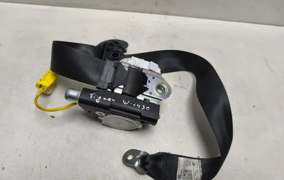 Volkswagen Tiguan Front seatbelt 5N2857706A