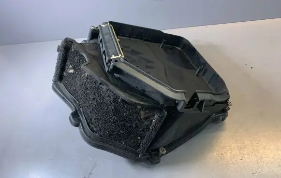 BMW 7 F01 F02 F03 F04 Fuse box cover 12907555152 7555152 9216222