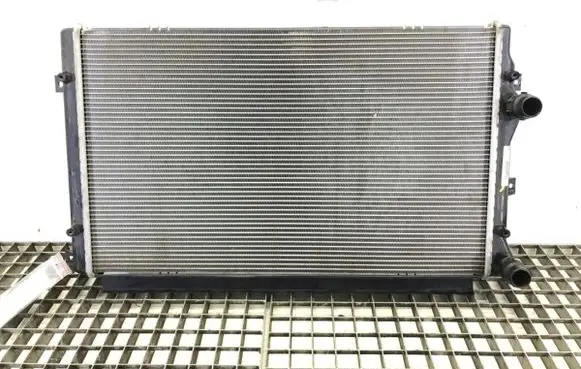 Skoda Octavia Mk2 (1Z) Coolant radiator 5K0121251F