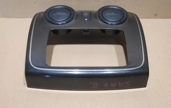 Dacia Duster II Dashboard center trim panel 682602432R