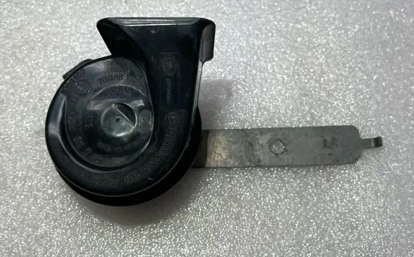 BMW X5 E70 Horn signal 7288095 61337288095