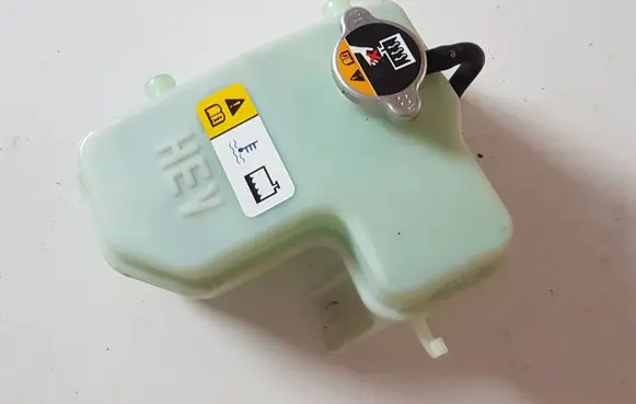 Hyundai Sonata Coolant expansion tank/reservoir 25430E6000