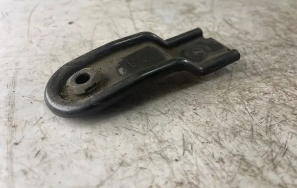 Nissan Navara D40 Radiator mount bracket