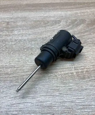 Volkswagen Touareg I Brake pedal sensor switch 10631890741 WITHPLUG