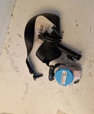 Mercedes-Benz A W176 Front seatbelt
