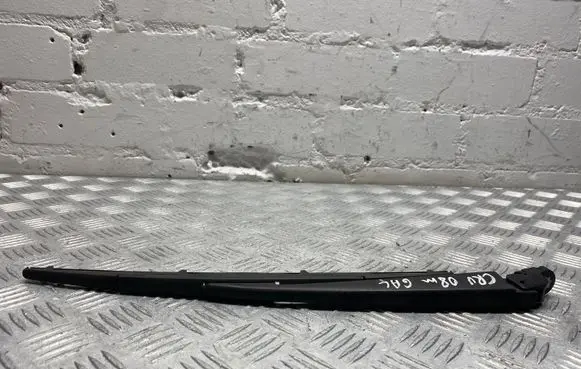 Honda CR-V Rear wiper blade arm
