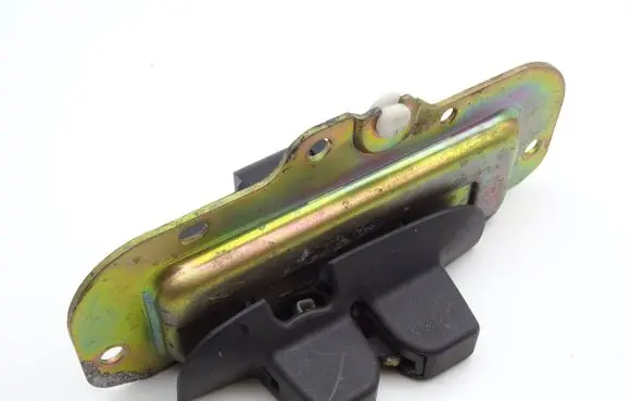 Renault Espace IV Tailgate/trunk/boot lock/catch/latch 8200090483
