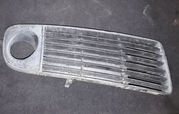 Audi A6 S6 C5 4B Front bumper lower grill 4B0807682HR