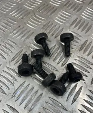 BMW 2 F46 Nuts/bolts 