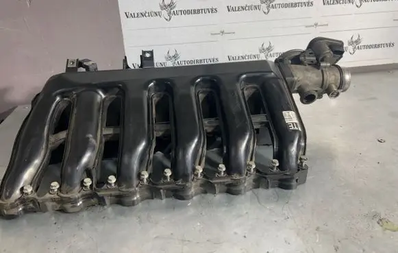 BMW 5 E60 E61 Intake manifold 7790701 7746700