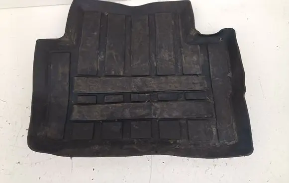 Nissan Qashqai Rear floor mat KE7484E289 KE7584E289