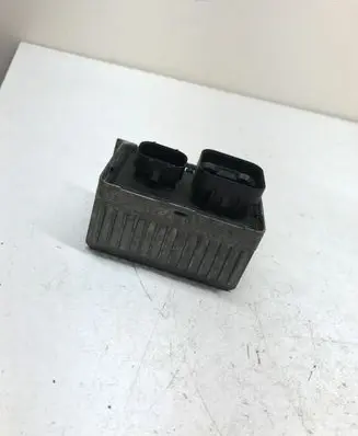 Opel Insignia A Glow plug pre-heat relay 0522122601