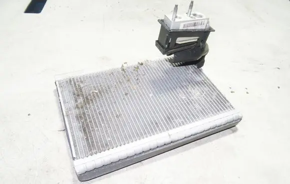 Citroen C4 Grand Picasso A/C cooling radiator (condenser)
