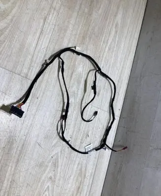 BMW 1 F70 Front door wiring loom/harness boot 5498AA7