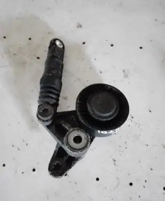 Audi Q7 4L Generator/alternator belt tensioner