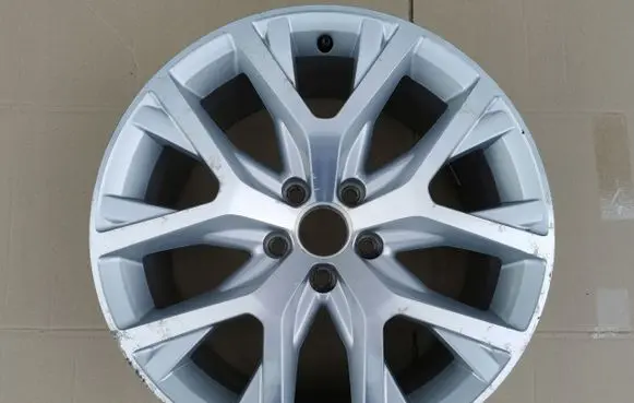 Volkswagen Passat Alltrack R18 alloy rim 3AA601025S