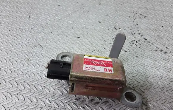 Toyota RAV 4 (XA20) Airbag deployment crash/impact sensor 8986042020