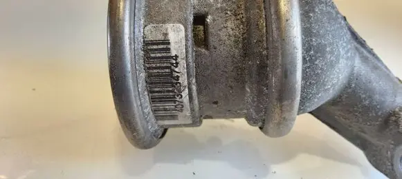 BMW 7 E65 E66 EGR valve 72823801