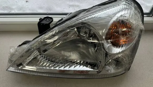 Suzuki Liana Headlight/headlamp 2181127L 218-1127L-LD-E 3512054G20000
