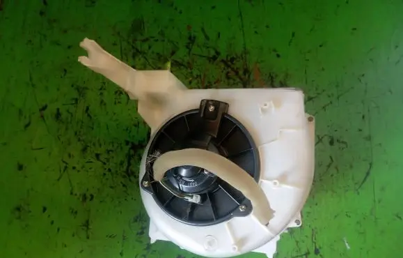 Mitsubishi Colt Heater fan/blower