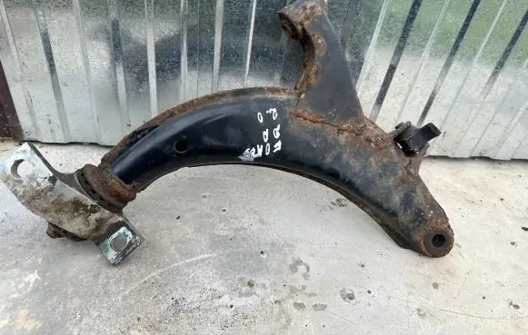 Subaru Forester SF Front lower control arm/wishbone