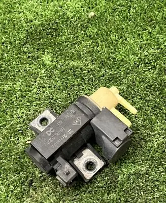 Nissan NV200 Turbo solenoid valve 8200790180