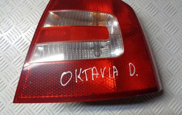 Skoda Octavia Mk2 (1Z) Rear/tail lights 1Z5945096A
