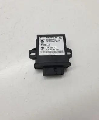 Volkswagen Touareg I Light module LCM 7L6907357